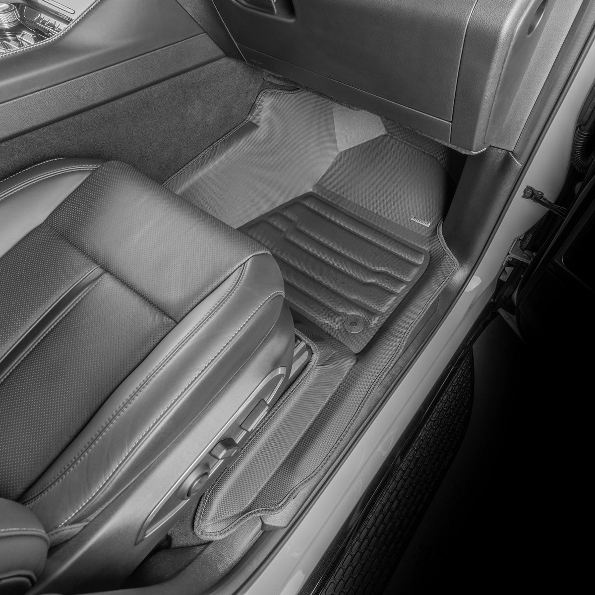 Jeep Wagoneer 8-Seater